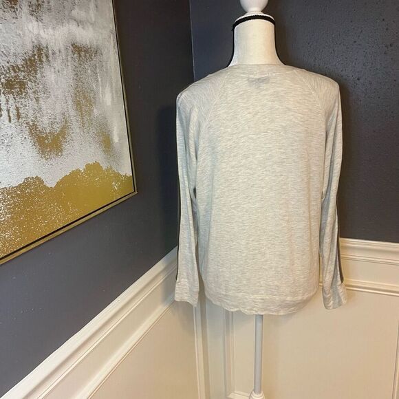 Monrow Supersoft Vintage Neutral Stripe Raglan Top - Picture 9 of 12